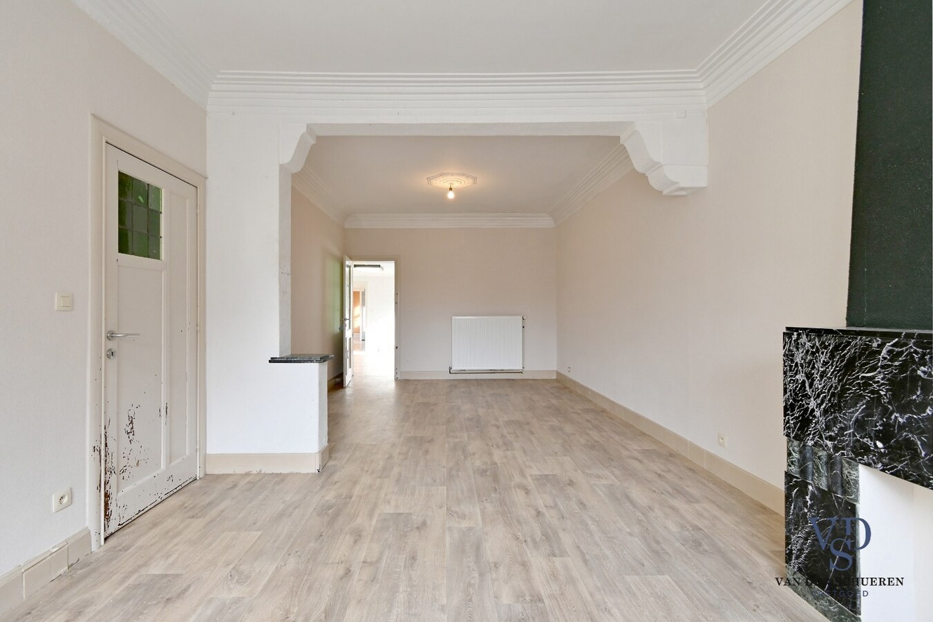 Te renoveren woning in centrum Balegem. 