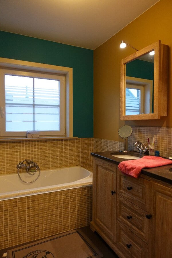 Verrassend ruime woning met 4 slaapkamers en garage 