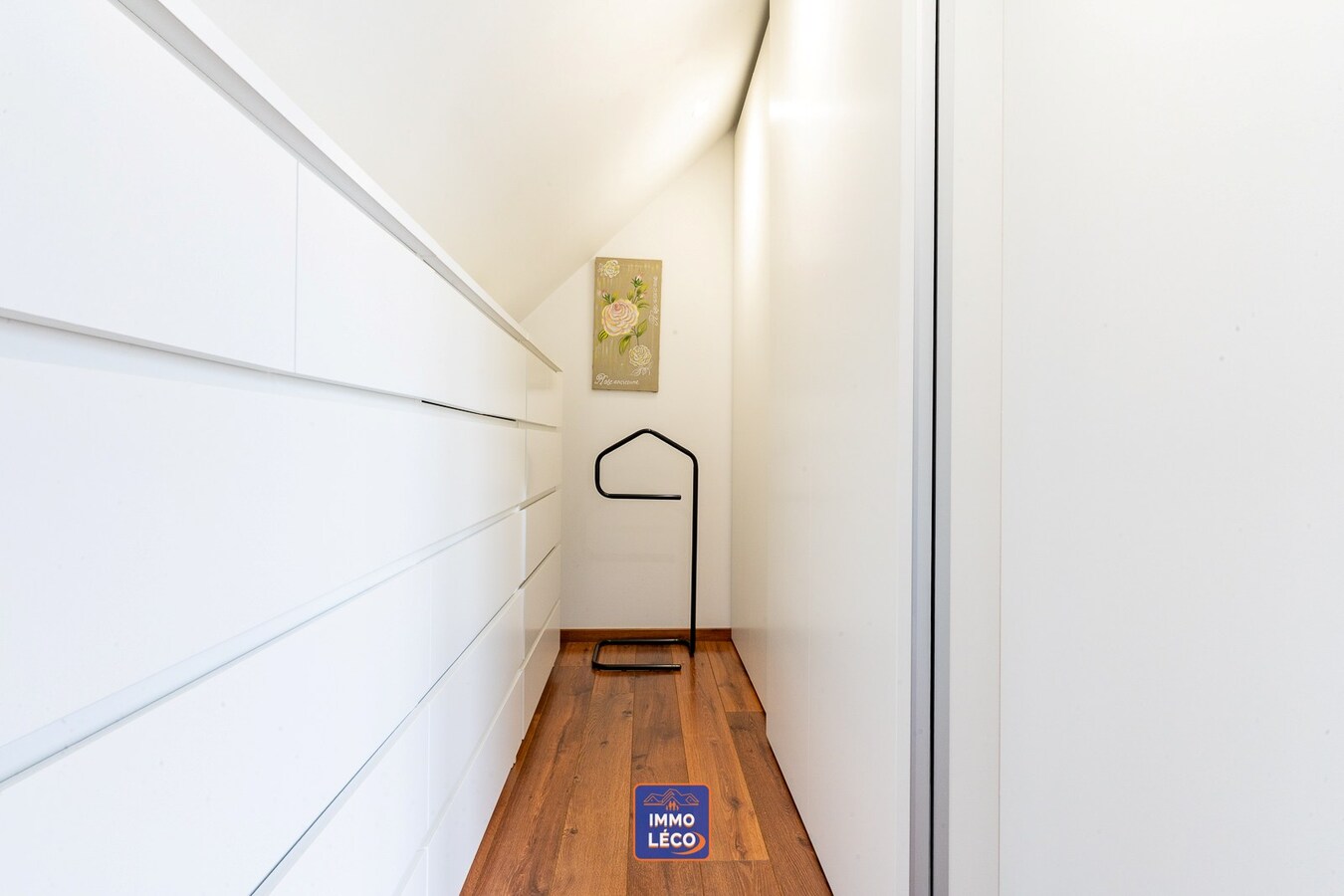 Magnifique villa érigée sur 762m², dans un clos prisé – Coup de cœur ! 