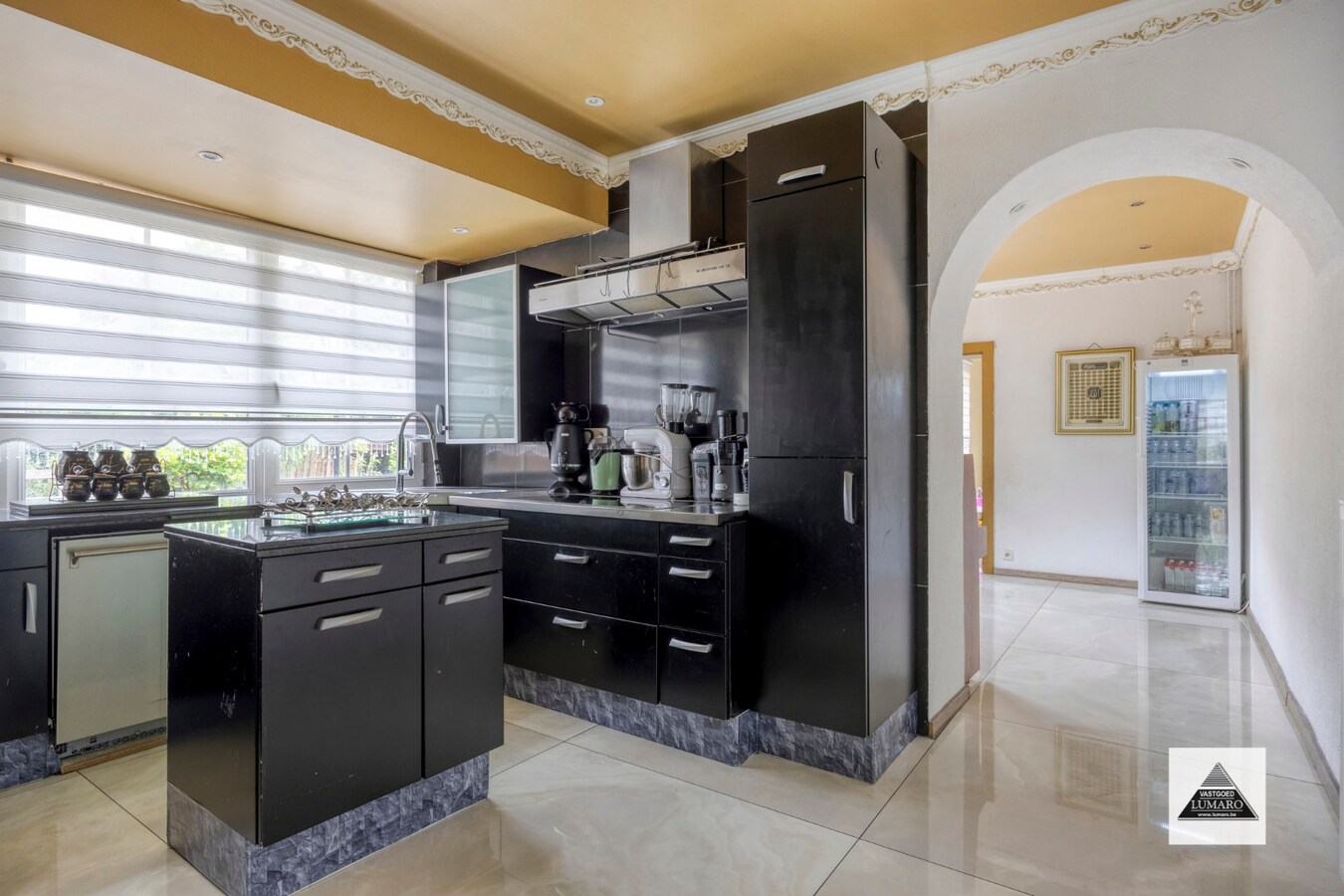 Villa / praktijk / BenB/ kamerwonen /... - Koolmijnlaan 11, Houthalen - perceel 2.700 m². 