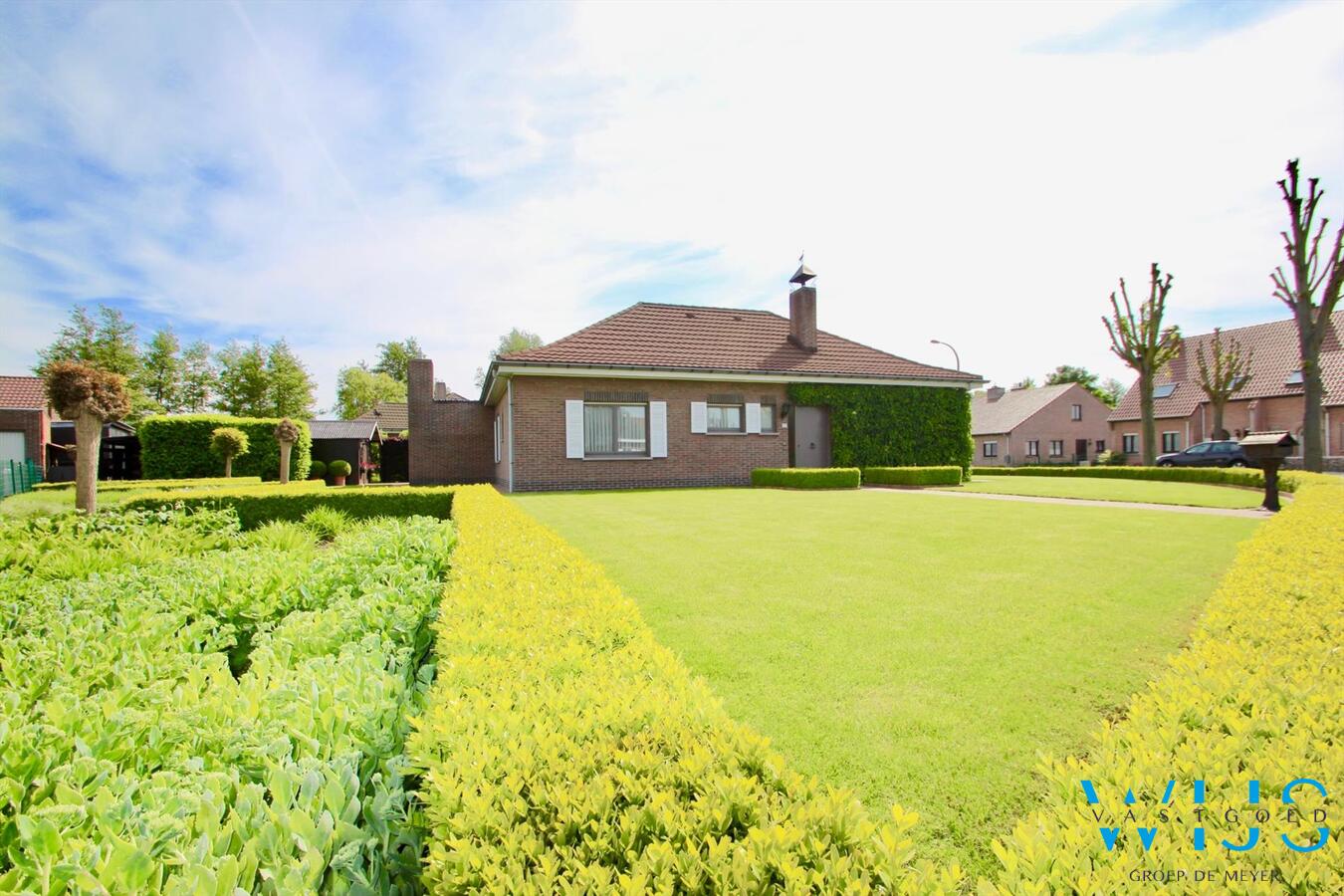 PERFECT onderhouden bungalow in een rustige woonwijk te ERTVELDE 