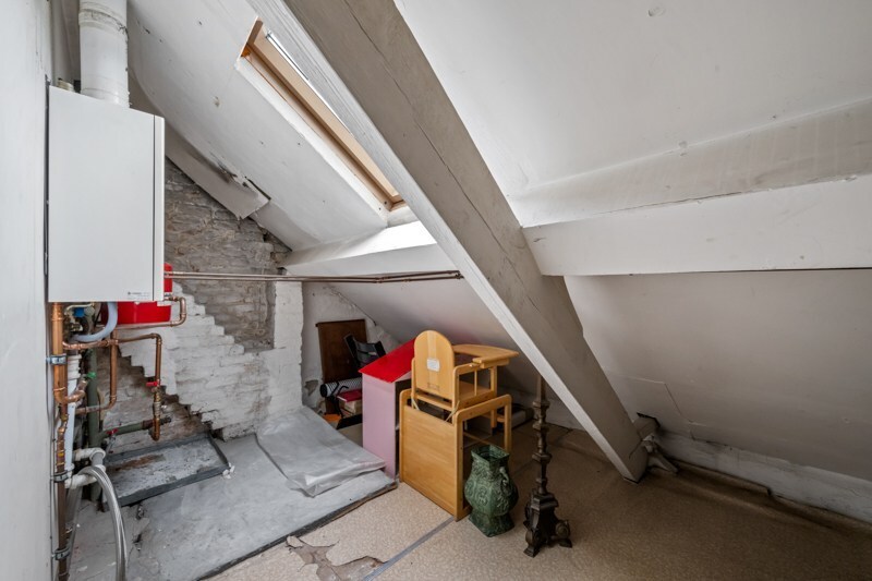 Veelzijdige woning met tuin en uitweg in Eernegem 