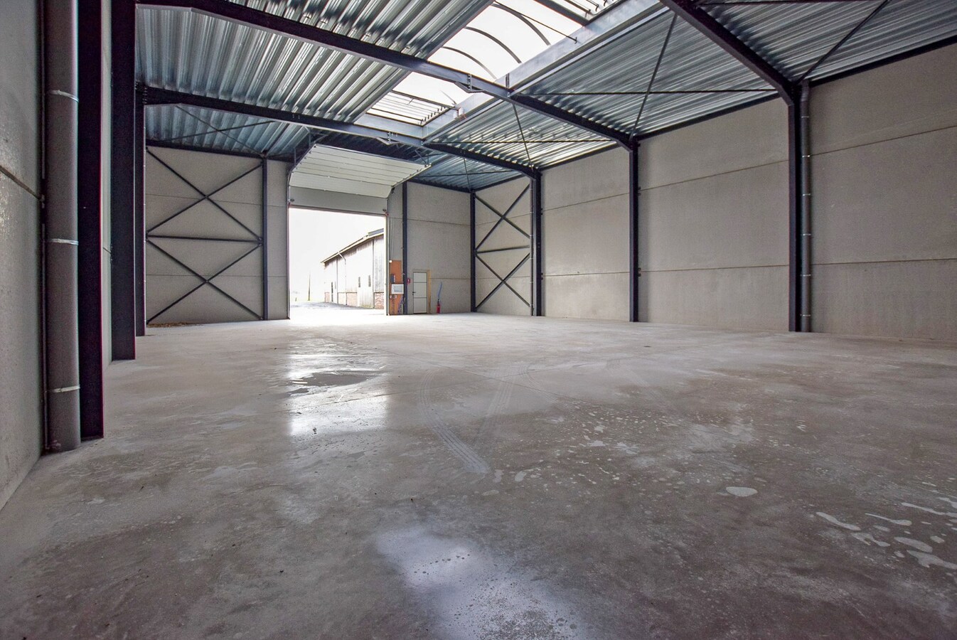 Te huur hangar (loods) - Vleteren