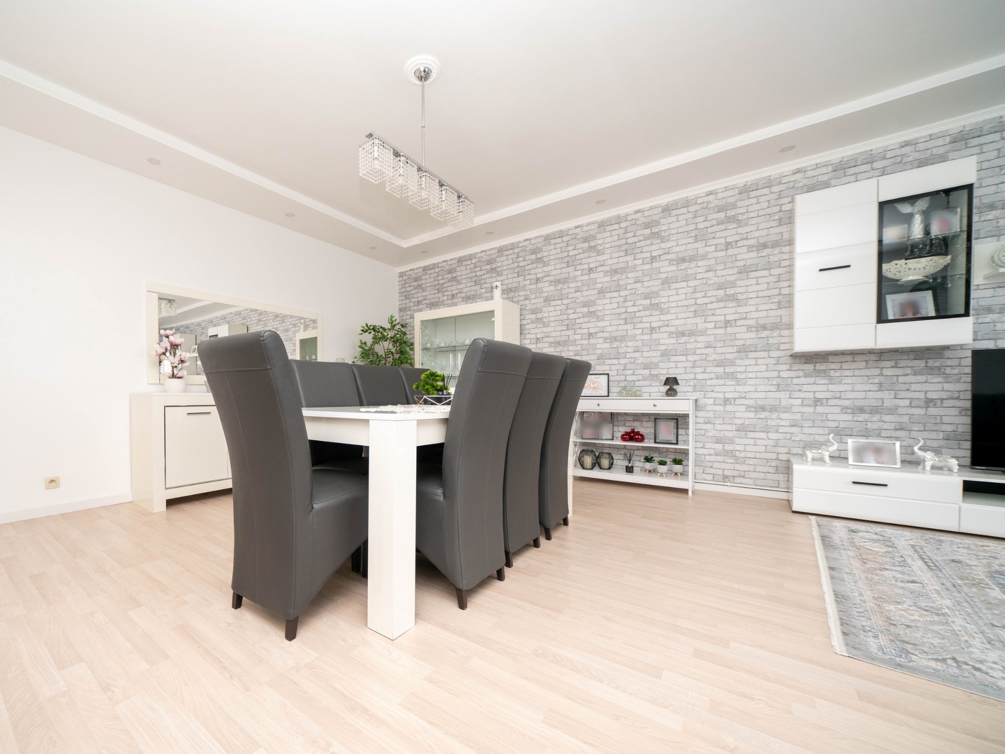 Gerenoveerd 2-kamer appartement met open zicht 