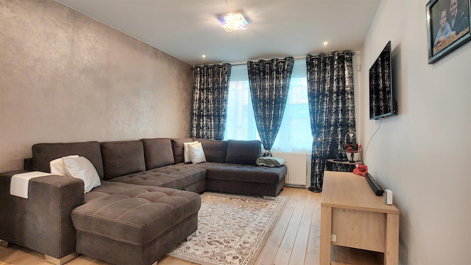 Knap gerenoveerde gezinswoning met 3 slaapkamers  - Heist 