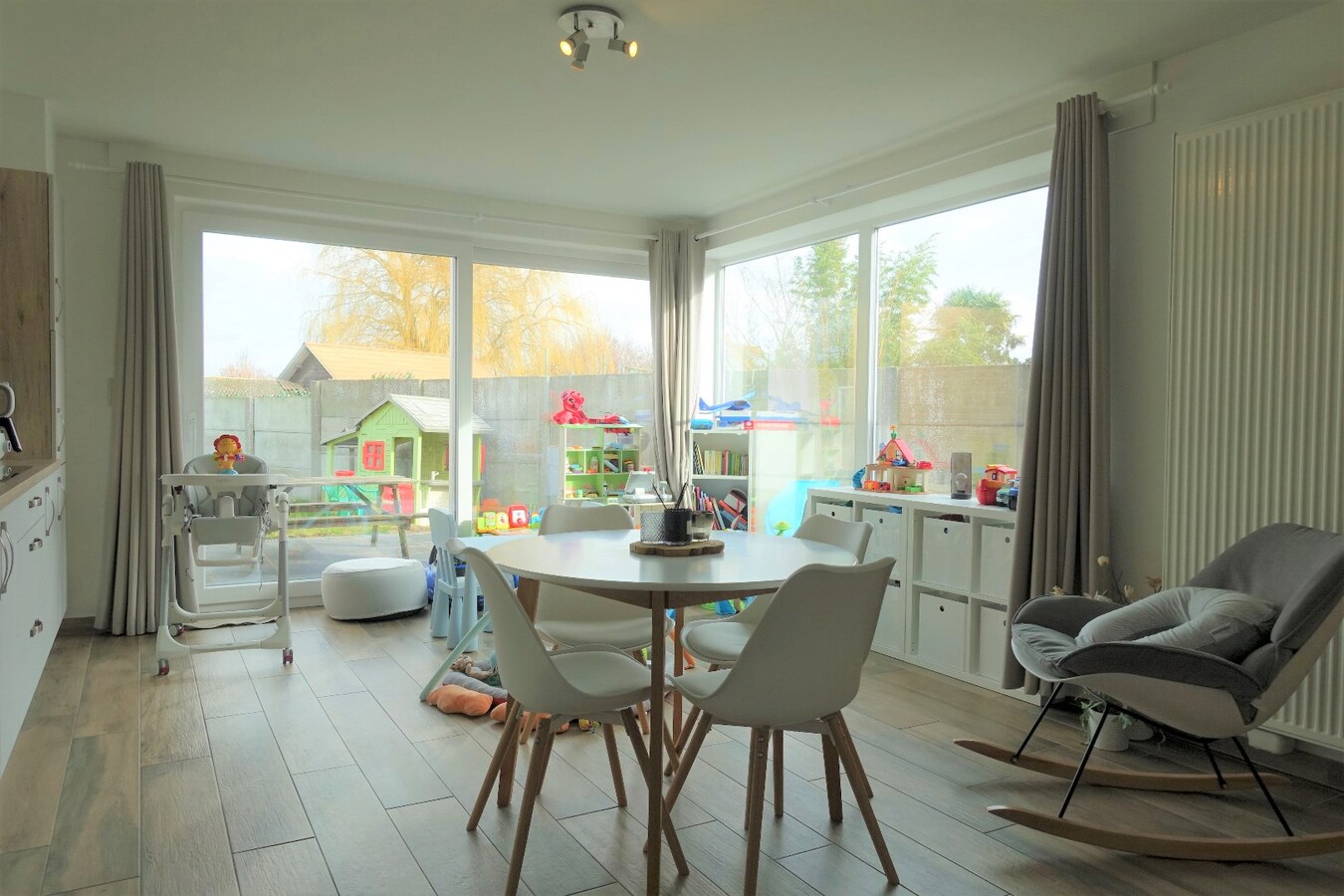 Instapklare gerenoveerde woning met tuin! 