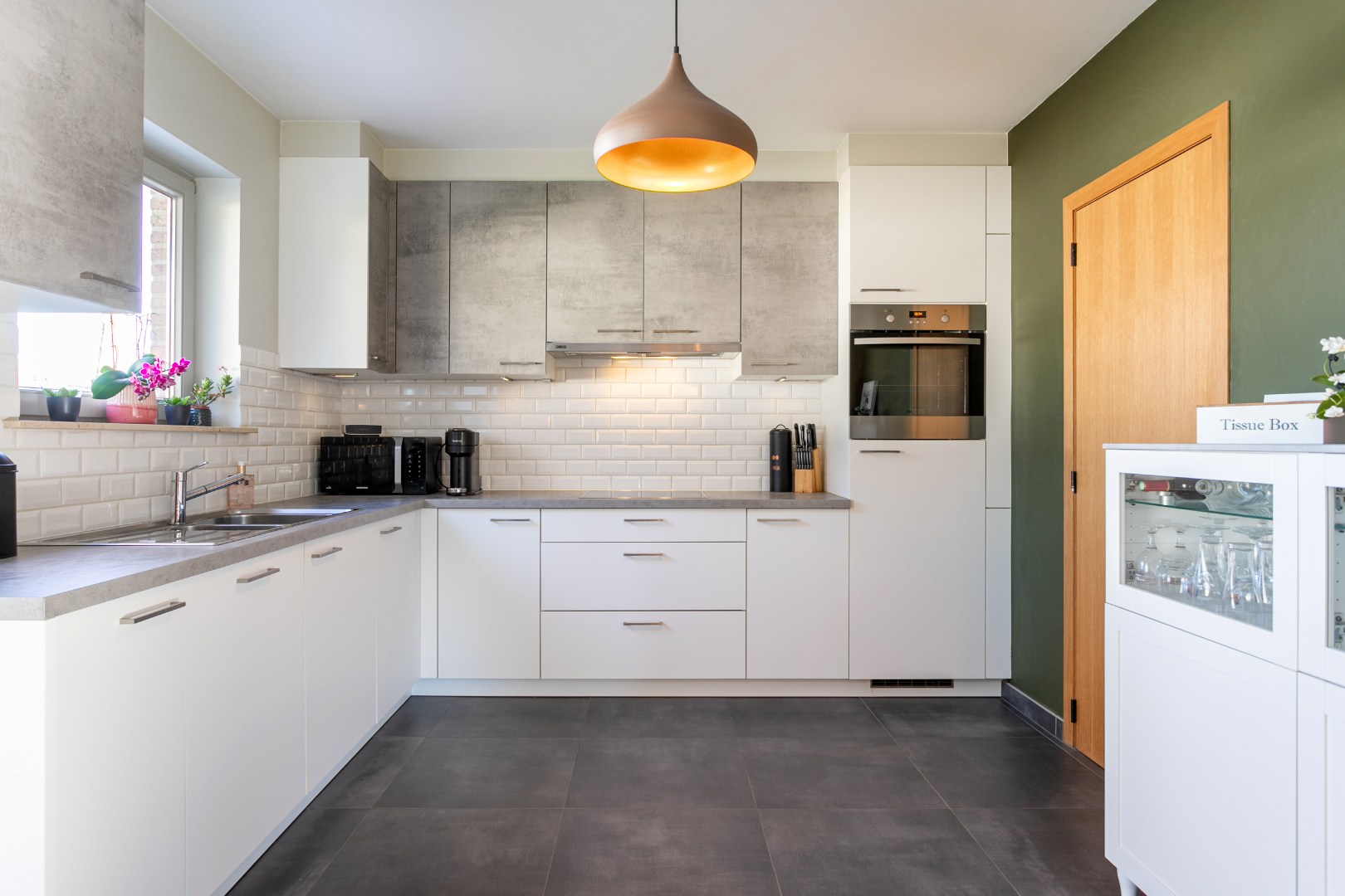 Vrijstaande woning met 4 slpks, zuidgerichte tuin en garage 