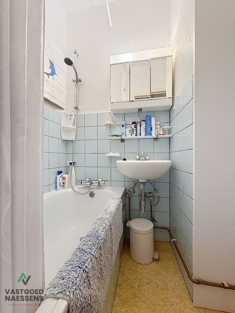 app 1 chambre-vue meublé. 