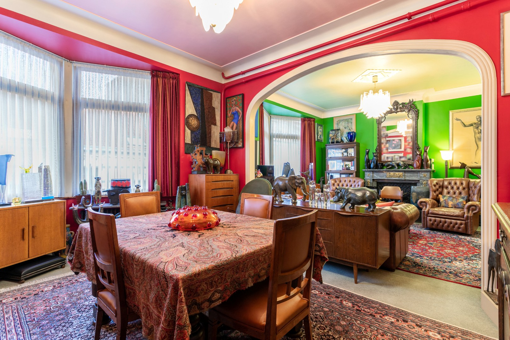 Karaktervol appartement met 2-3 slpk nabij het Brugmannplein. 