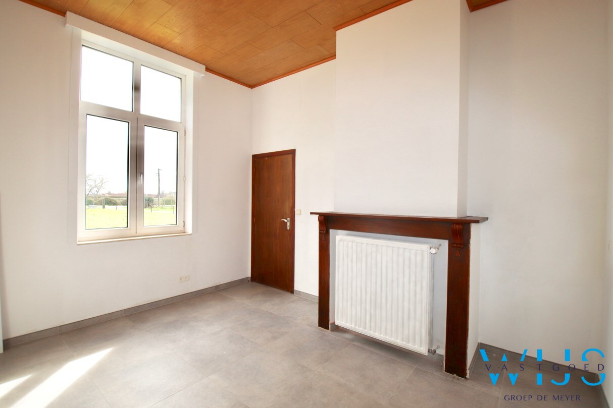 Centraal gelegen woonhuis met 4 slaapkamers te Kaprijke ! 