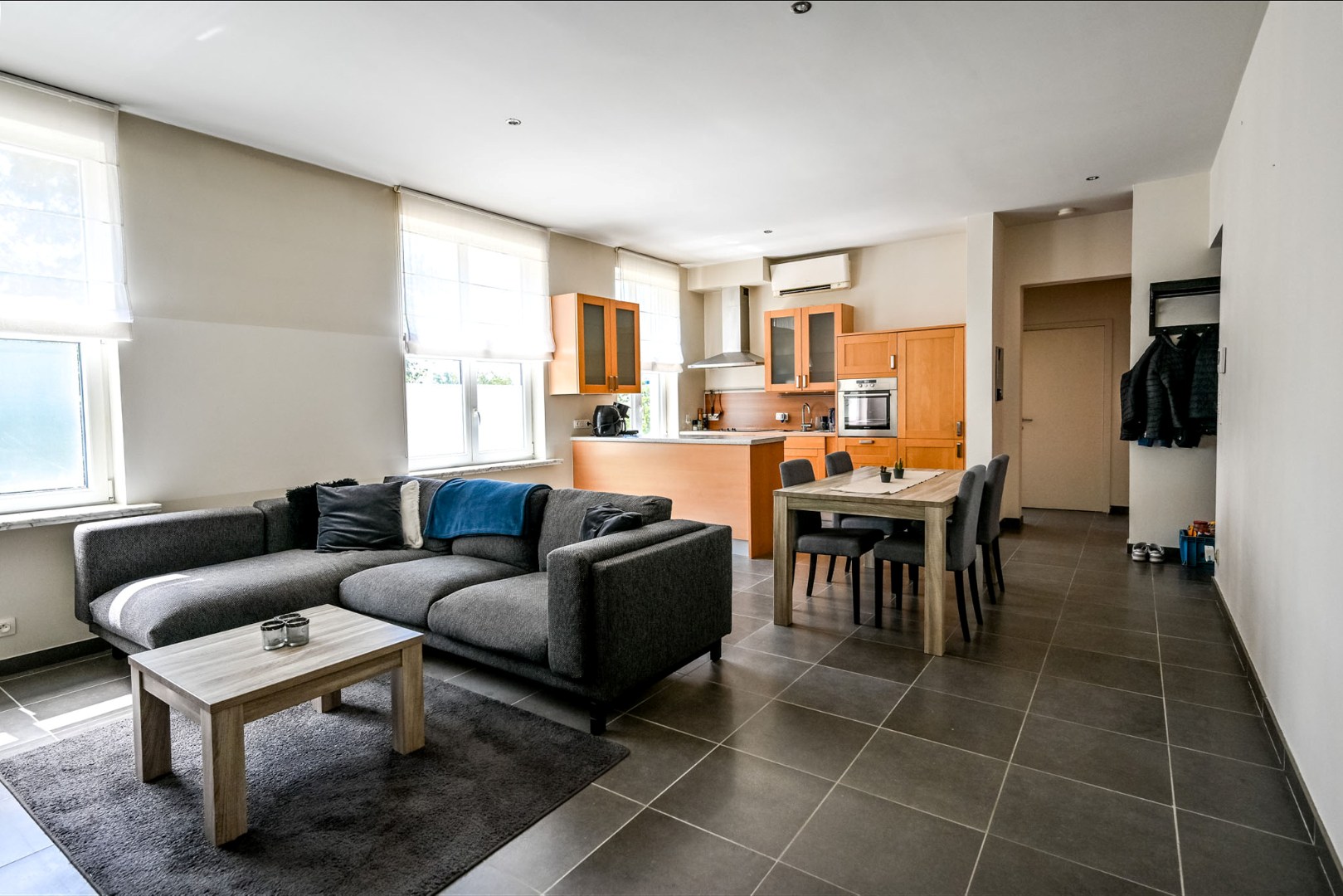 Appartement 1 slpk en autostaanplaats te Adegem 
