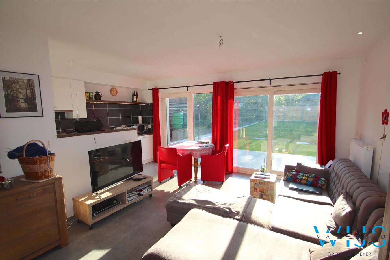 Energiezuinige ruime nieuwbouwwoning CENTRUM ERTVELDE ! 