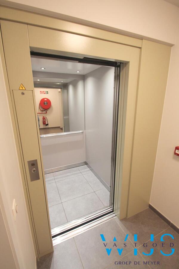 Prachtig afgewerkt appartement in hartje Wippelgem EVERGEM! 