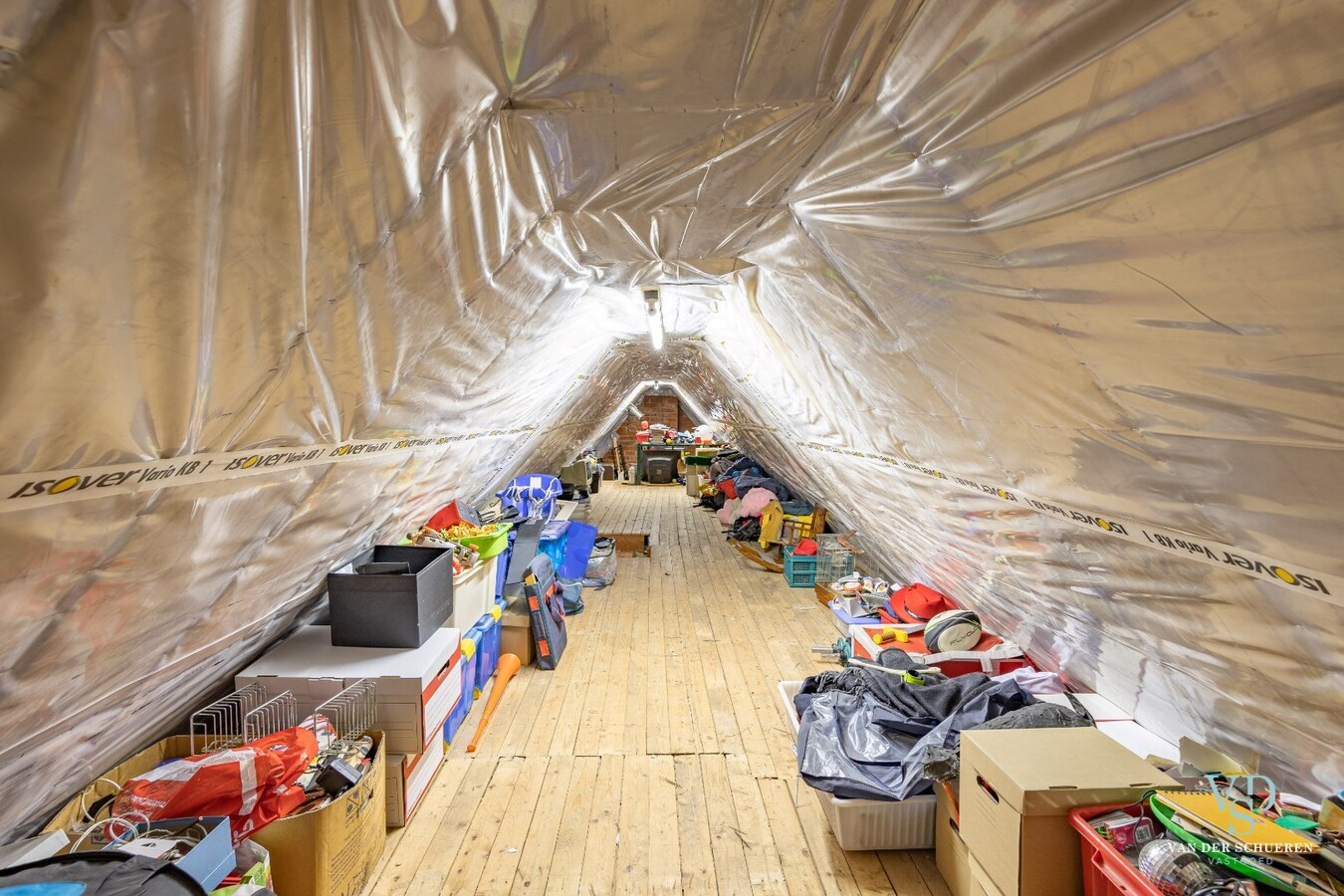 Ruim en stijlvol wonen in hartje Gavere. 