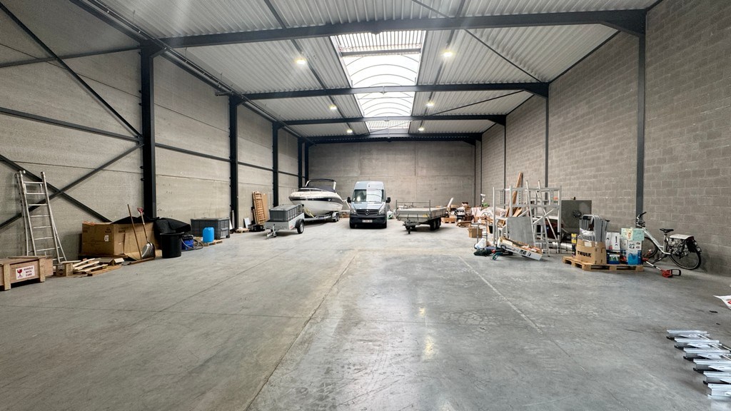 Opslagruimte te huur vlakbij E34 te Turnhout