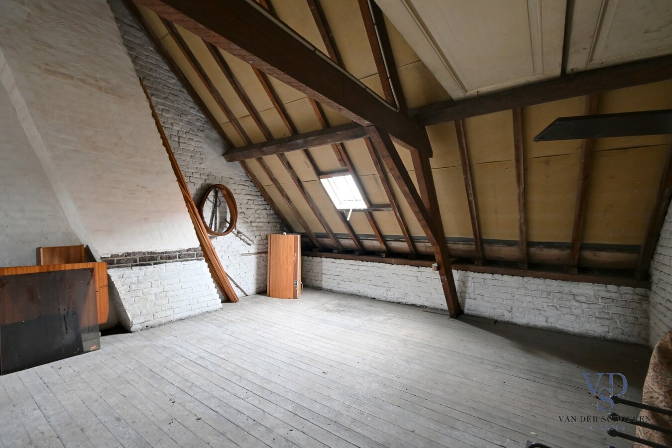 Bijzonder ruime stadswoning op gunstige ligging 