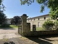 Chateau Les Chaumes - nabij Bordeaux (Frankrijk), Wijndomein met Restaurant en Hotel. 23 ha. 