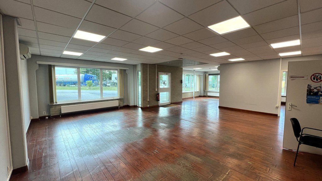 Opslagruimtes te huur in de haven van Gent