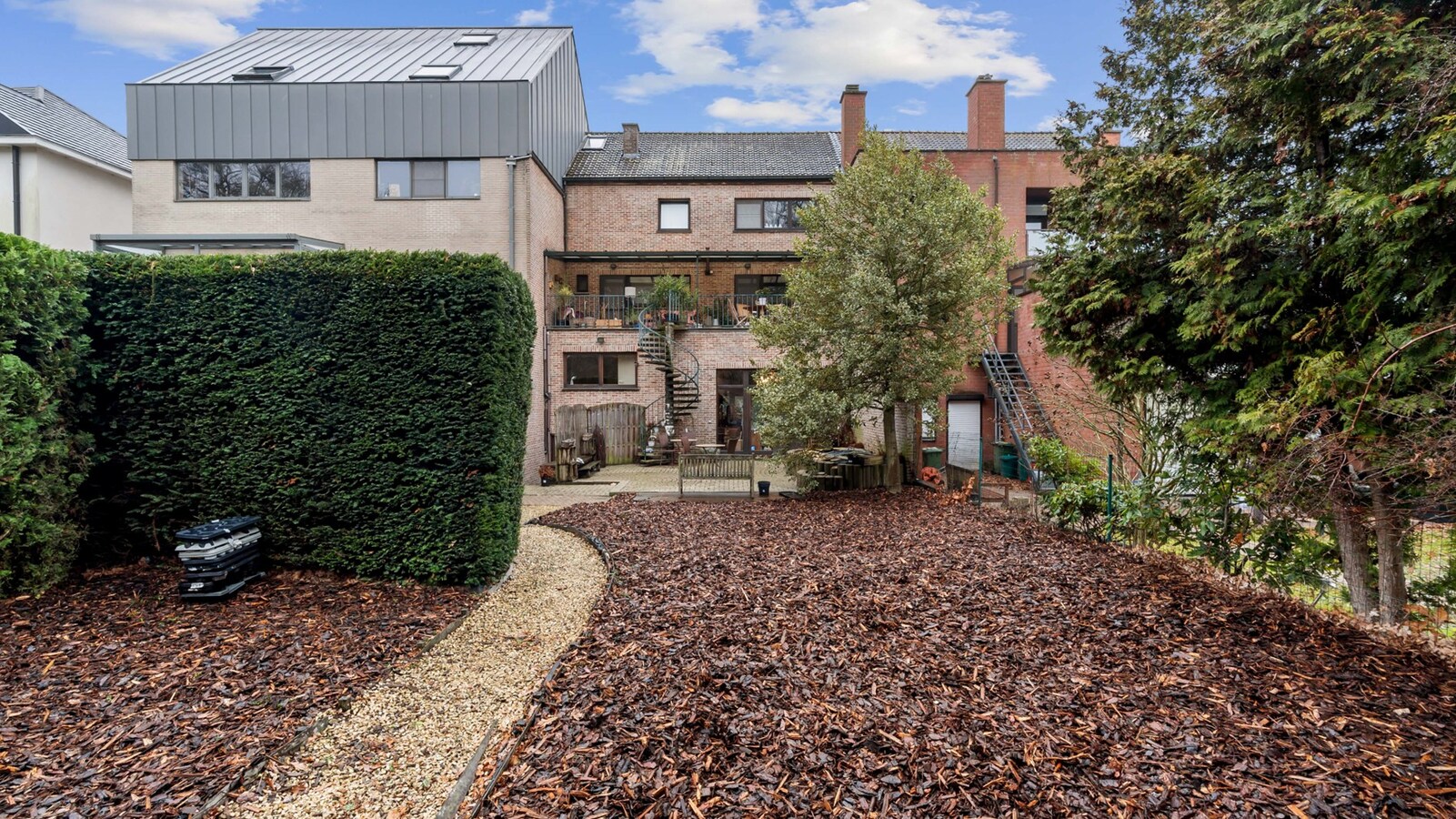 KESSEL-LO Handelspand + garage 