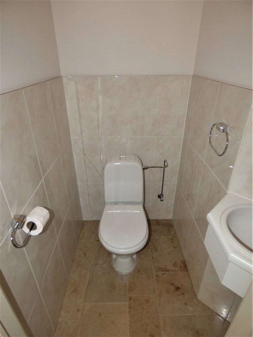 Ruim 2-slpk appartement (97 m²), met zonnig terras, Torhout 