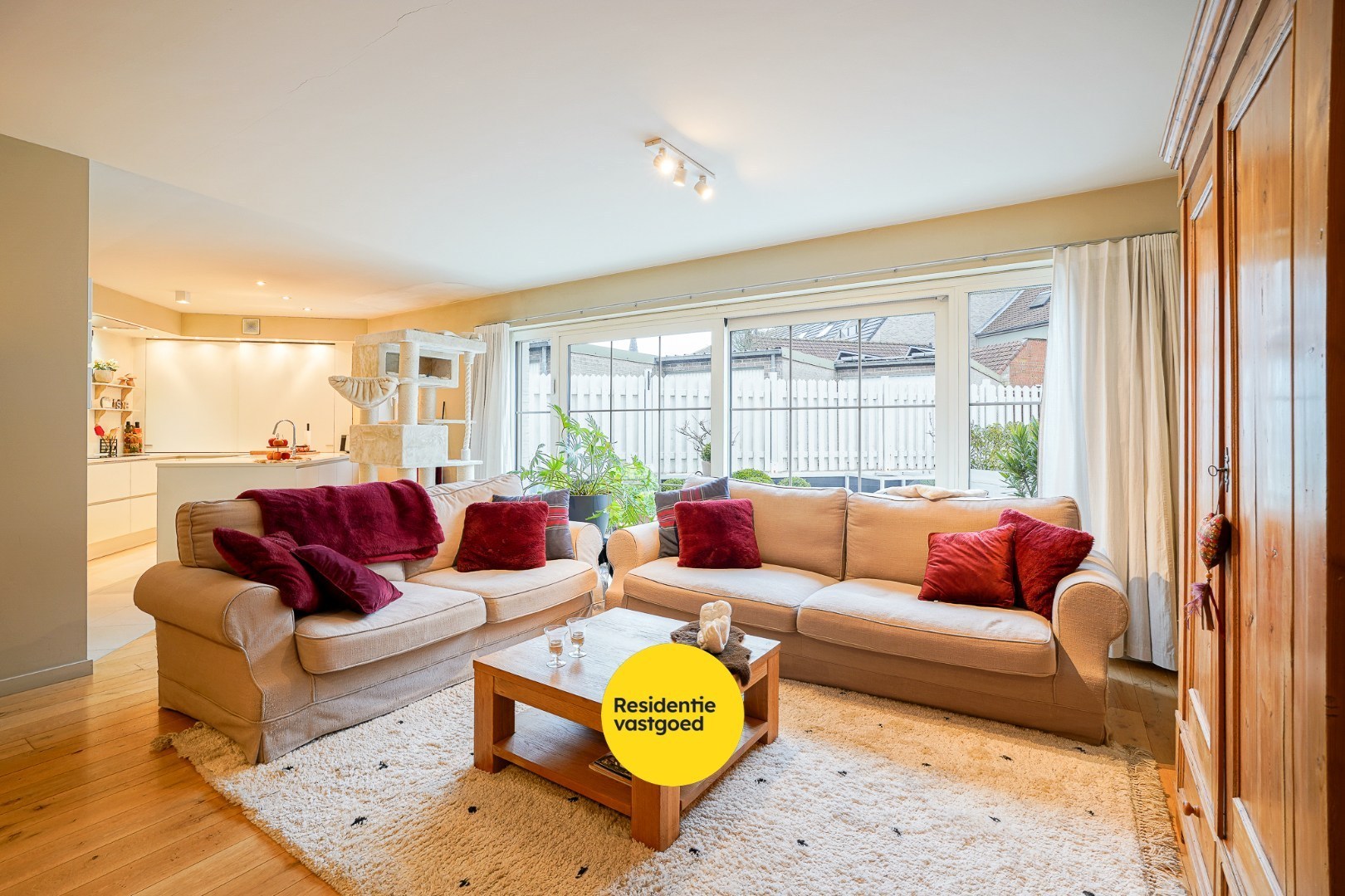 Luxueus appartement met 2 slaapkamers en ruim terras op centrale ligging 