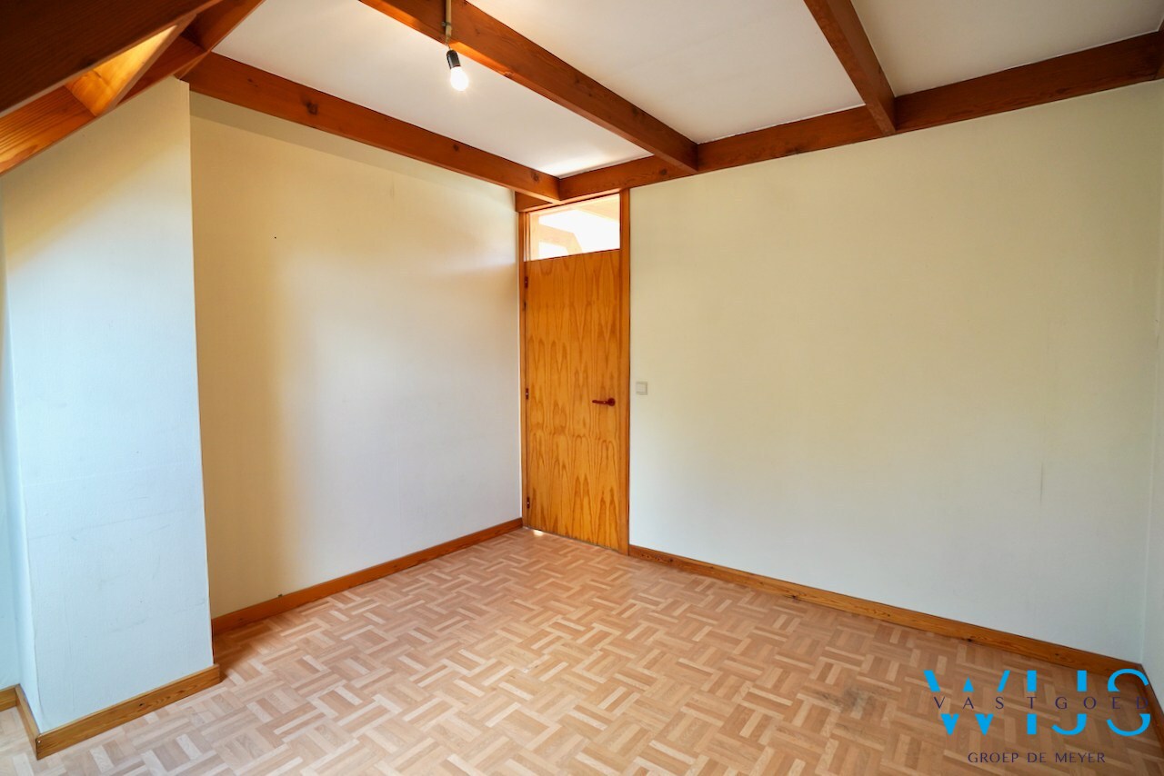 WIJS woonhuis op ideaal perceel van 738m² te Rieme ! 