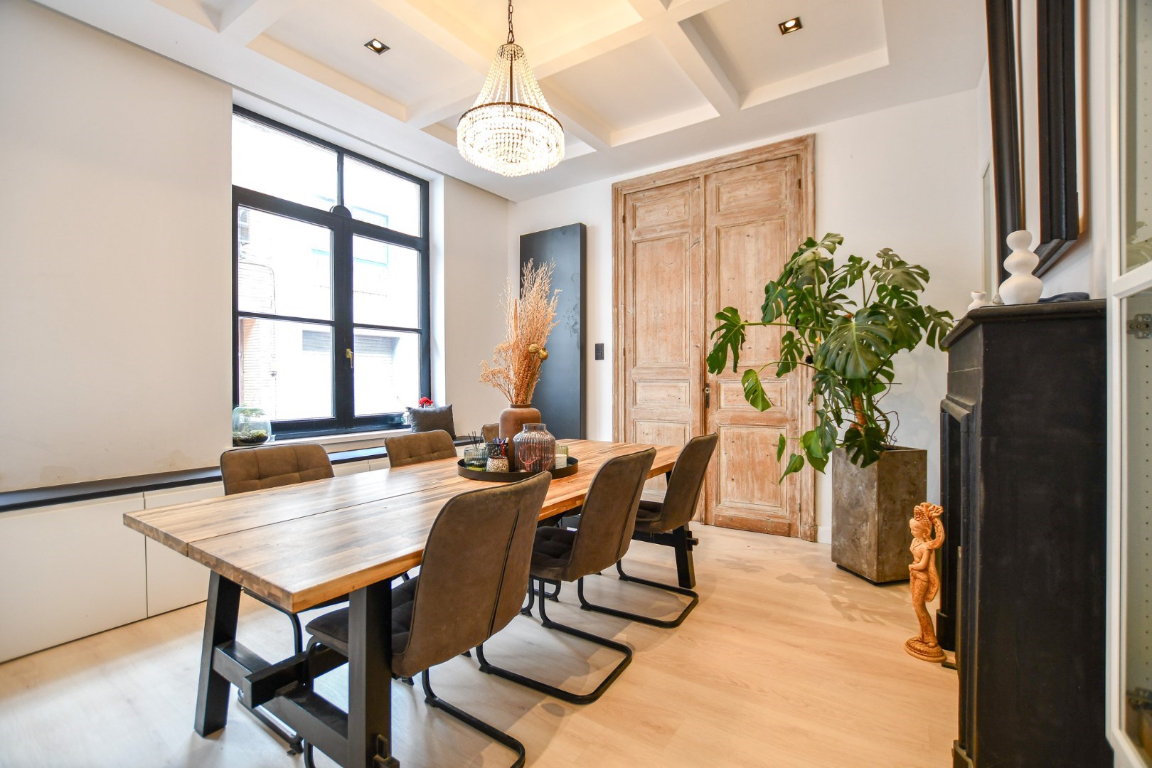 Ruim gerenoveerd herenhuis in hartje Blankenberge - vlakbij strand en zee! 