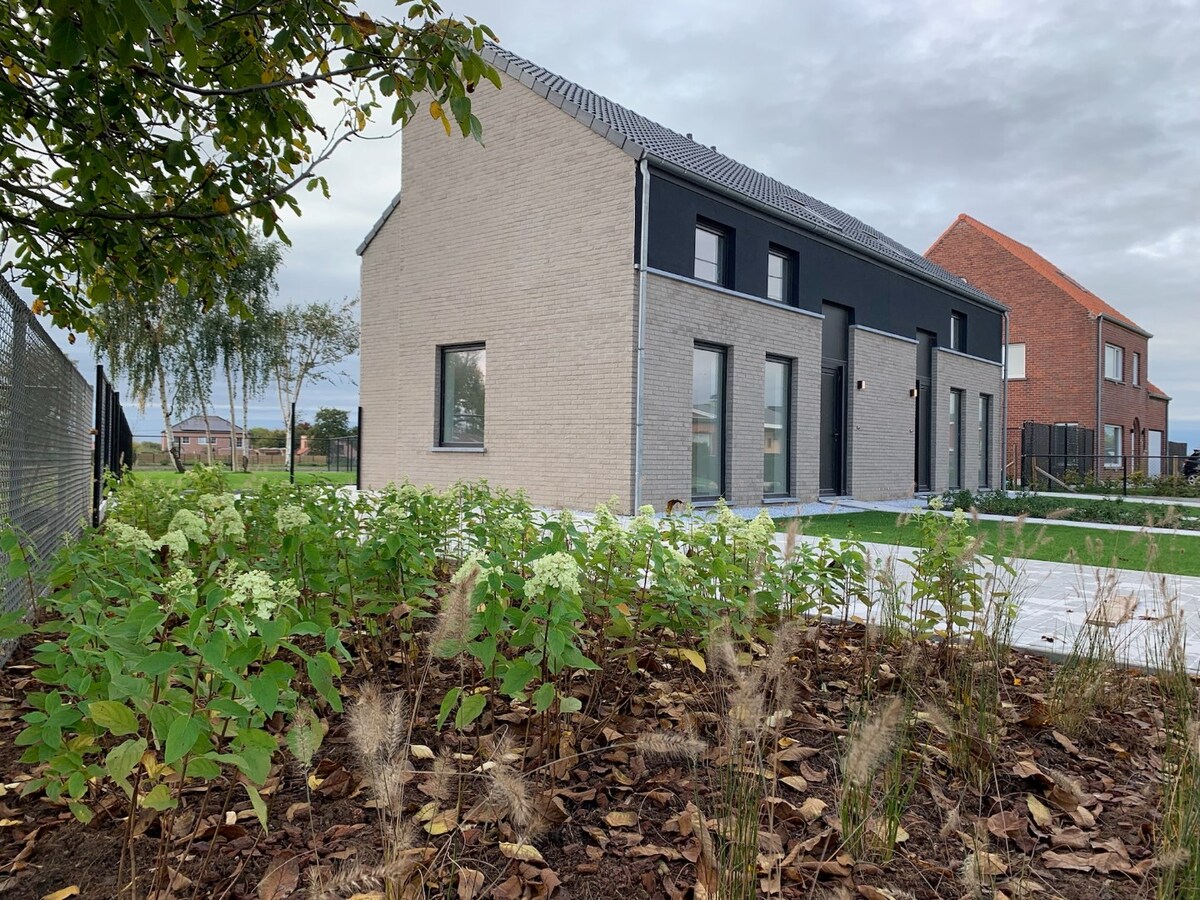 Nieuwbouwwoning met 3 slaapkamers te Houthulst 