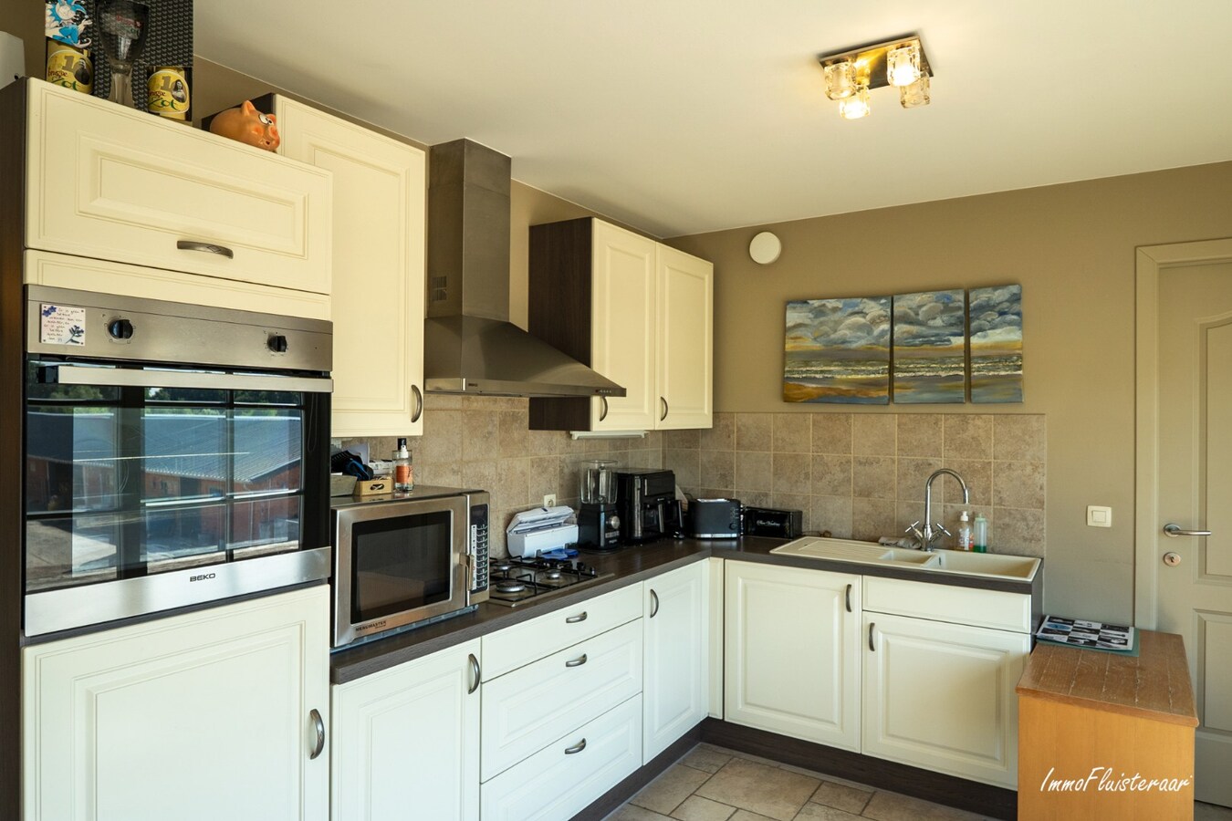 Unieke eigendom met paardenaccommodatie op 33.647 m² in Menen 