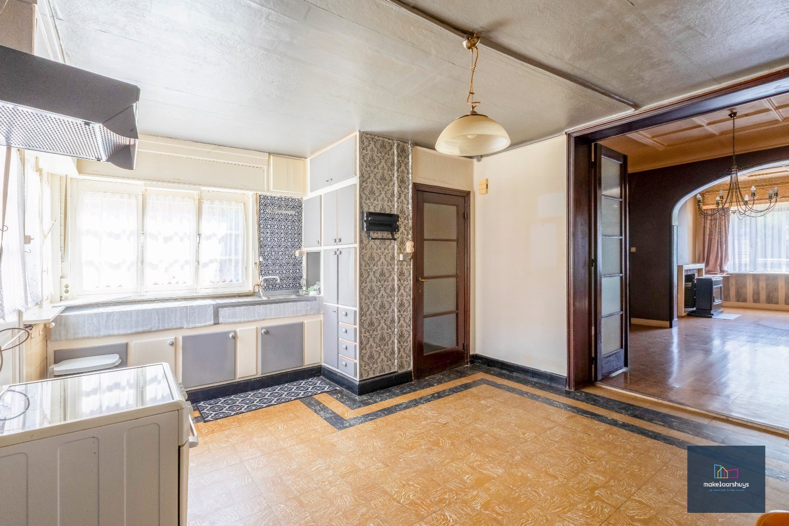 Te renoveren karakterwoning te Gent (Mariakerke) 