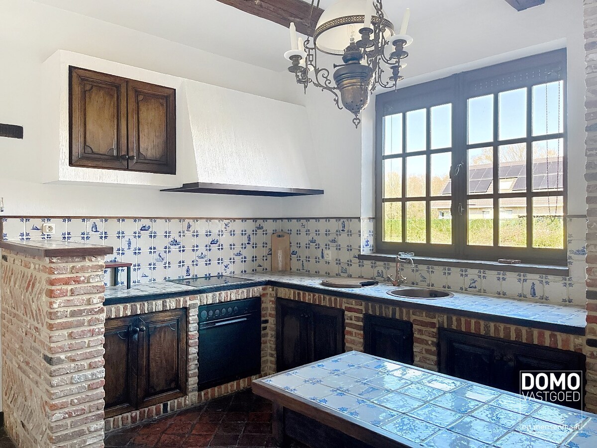 RUIME WONING MET 4 SLAAPKAMERS OP RUSTIGE LOCATIE IN DORNE (MAASEIK) 