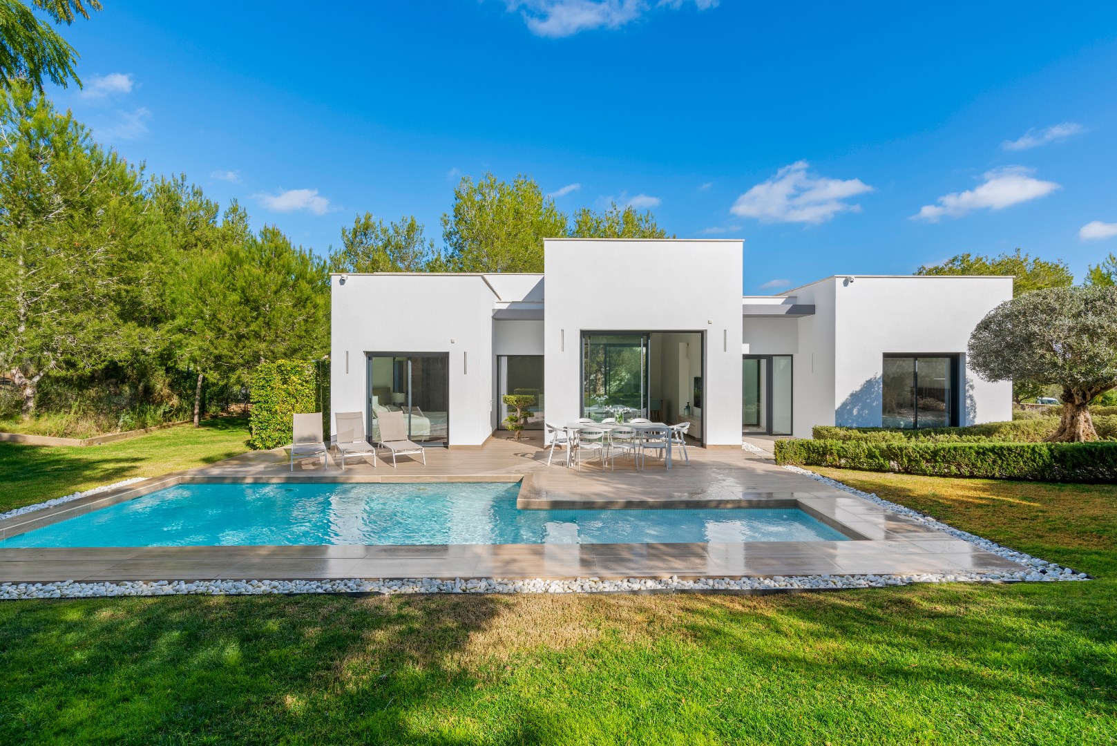 Zeer mooie villa met 3 slaapkamers en privé zwembad in Las Colinas 