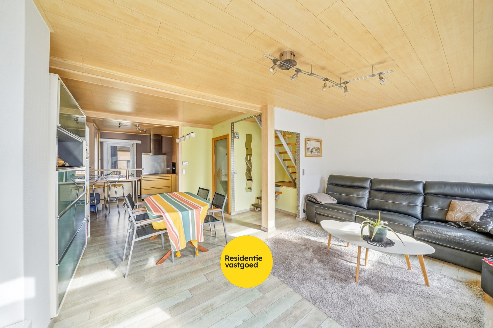 Instapklare bel-étagewoning met dubbele garage te Stene 