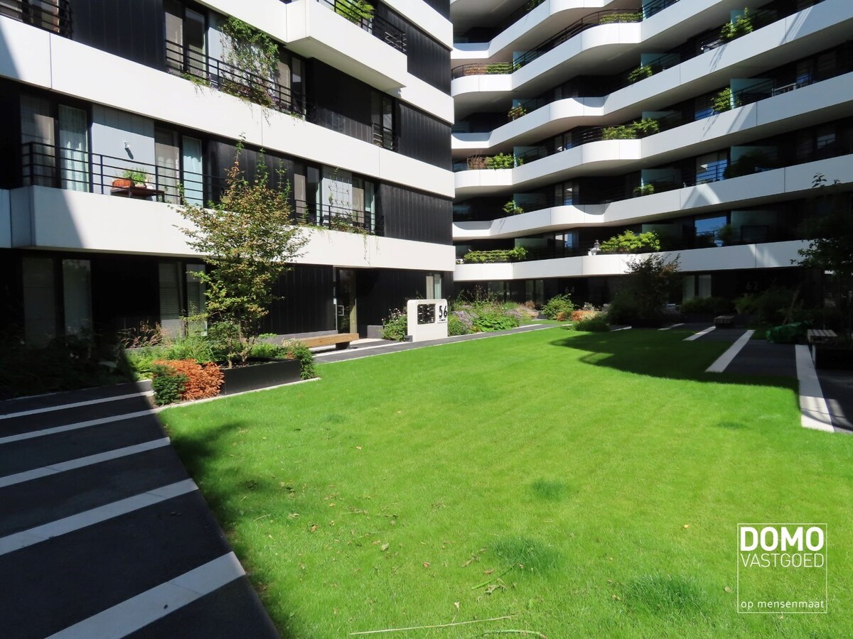 Hoogwaardig afgewerkt appartement gelegen aan de Blauwe Boulevard te Hasselt 