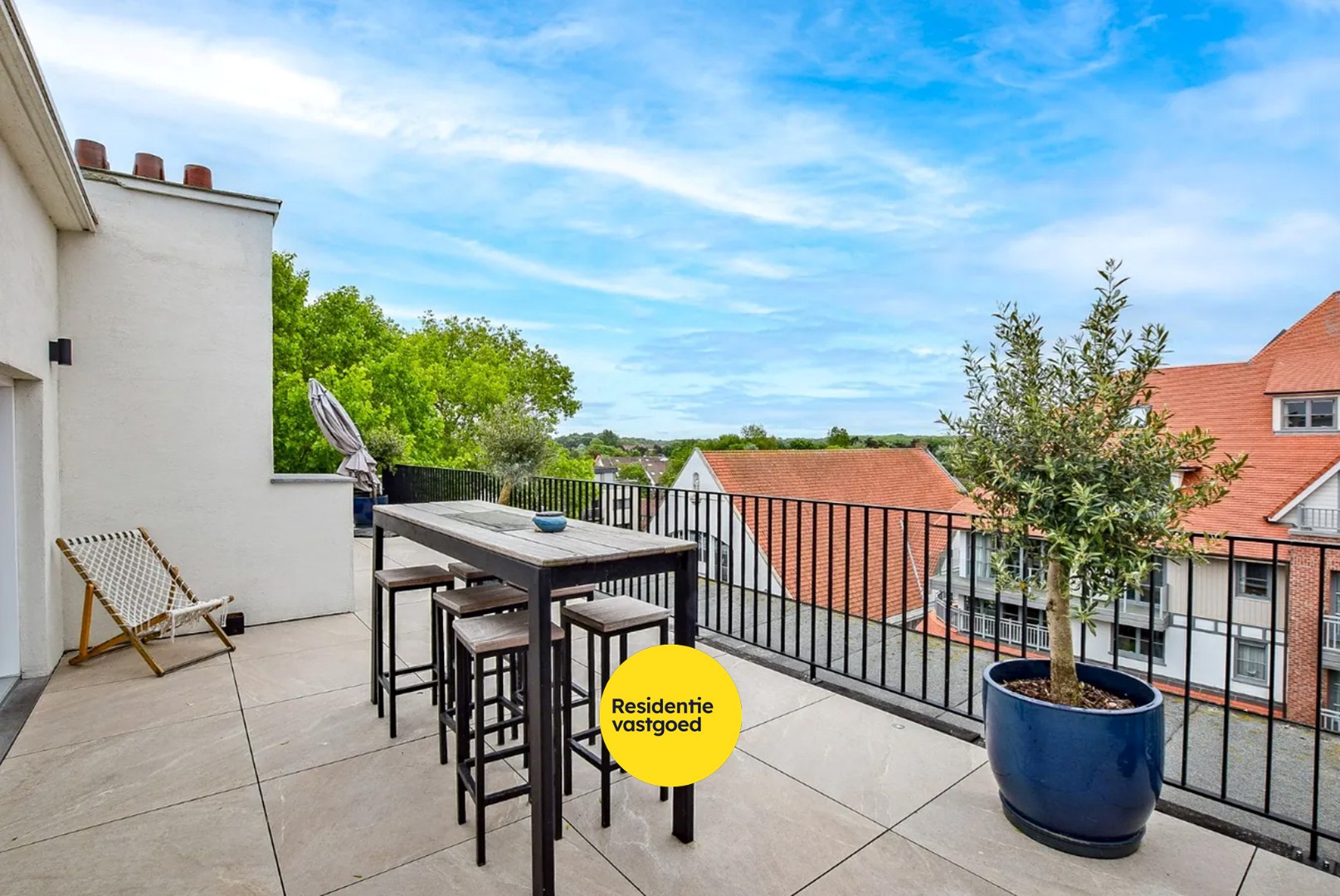 Exclusief penthouse (99m²) met maar liefst 100m² dakterras te Sint-idesbald (Koksijde). 