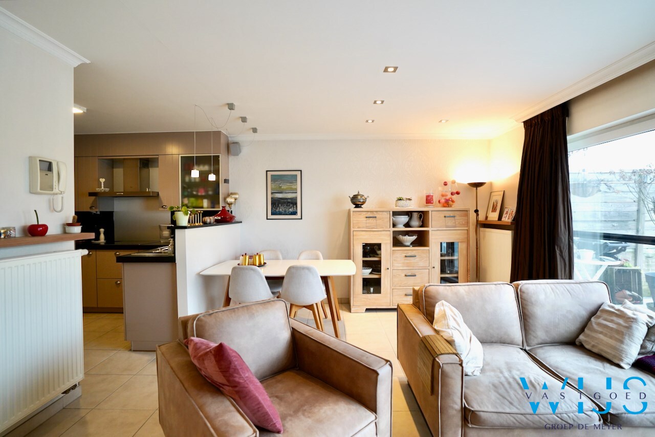 ENERGIEZUINIG appartement met RUIM terras te Rieme ! 