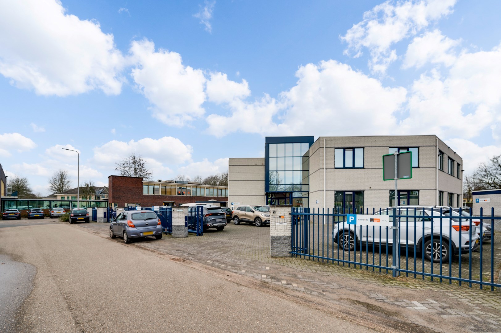 Op A-1 zichtlokatie gelegen aan Ringbaan-Noord 