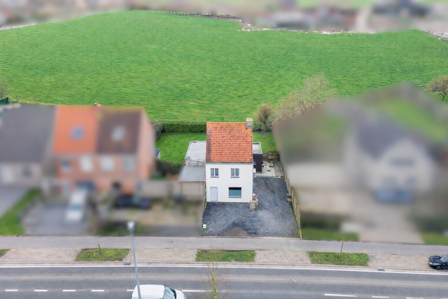 Alleenstaande woning met open zicht en mooie tuin, perceel 539 m², Torhout 