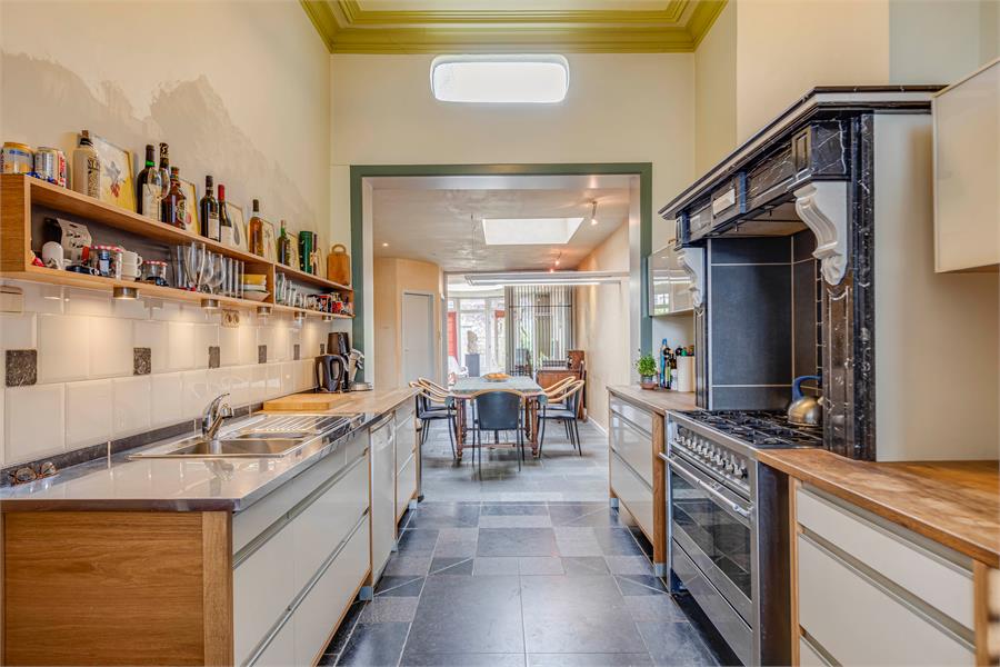 Prachtige art nouveau herenhuis op centrale ligging! 