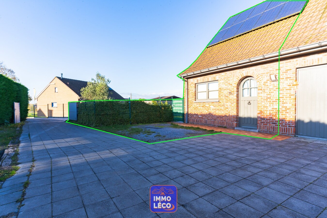 Maison 3 façades avec jardin et parking, TOP SECTEUR ! 