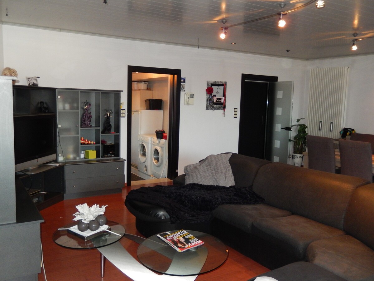 Instapklaar 3 slaapkamer appartement met groot zuidgericht terras 