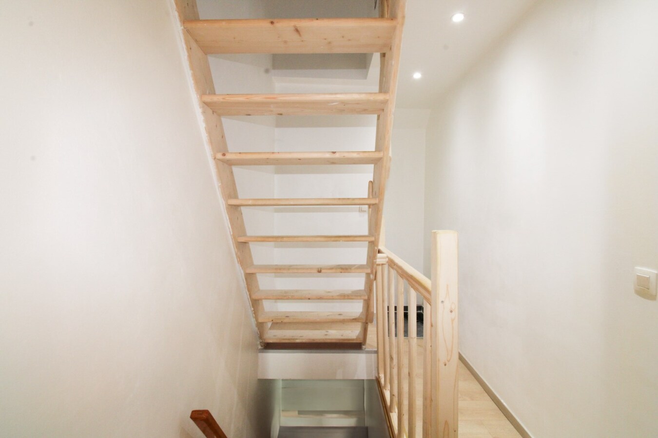 Instapklare woning met tuin en energielabel B op toplocatie in Temse! 