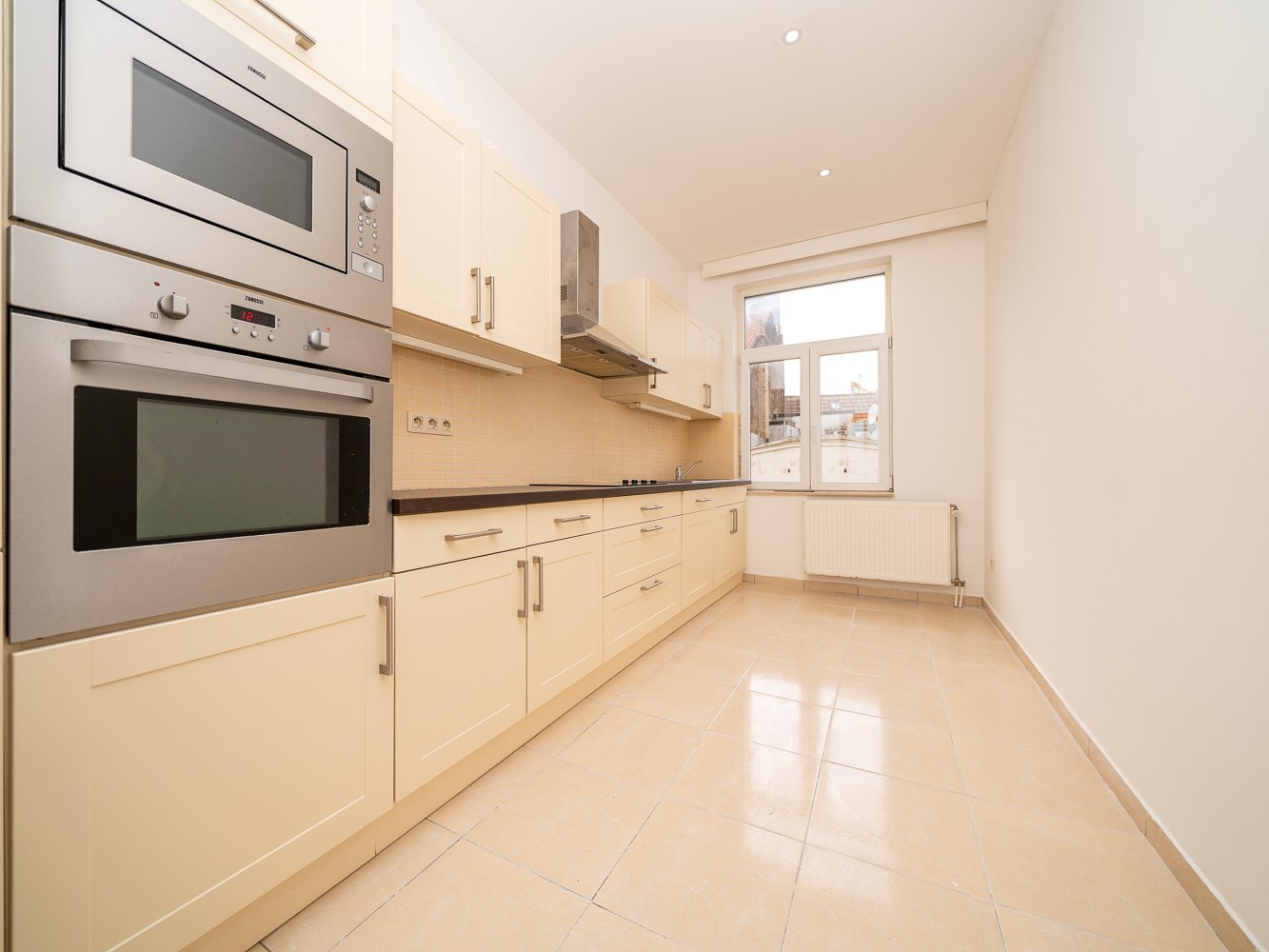 Ruim appartement met 2 slaapkamers en balkon 