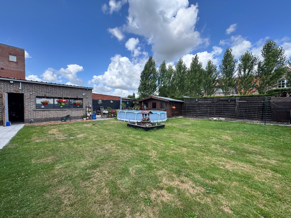 Woning met 3 slaapkamers en garage te Ichtegem 