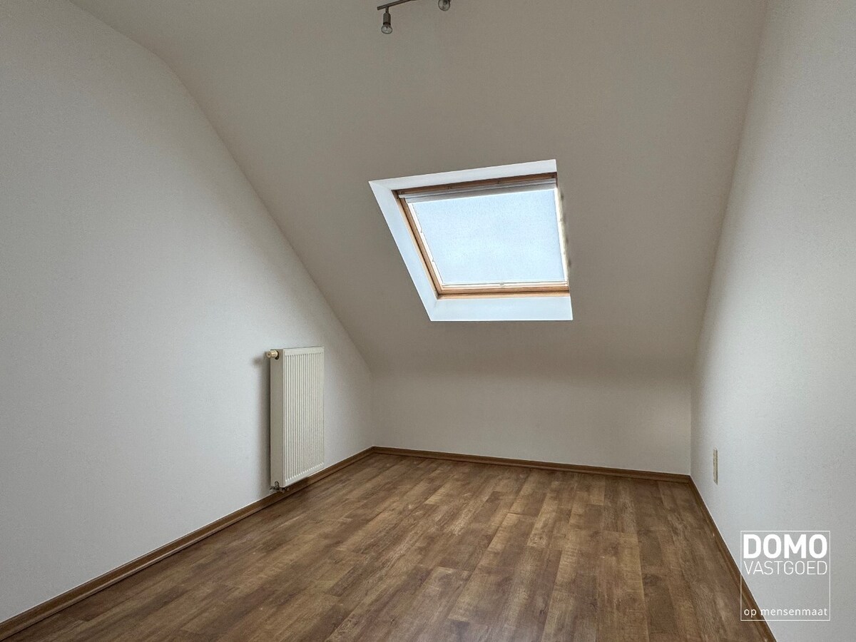 Ruime woning met tuin, garage en 3 slaapkamers vlakbij centrum Hasselt 