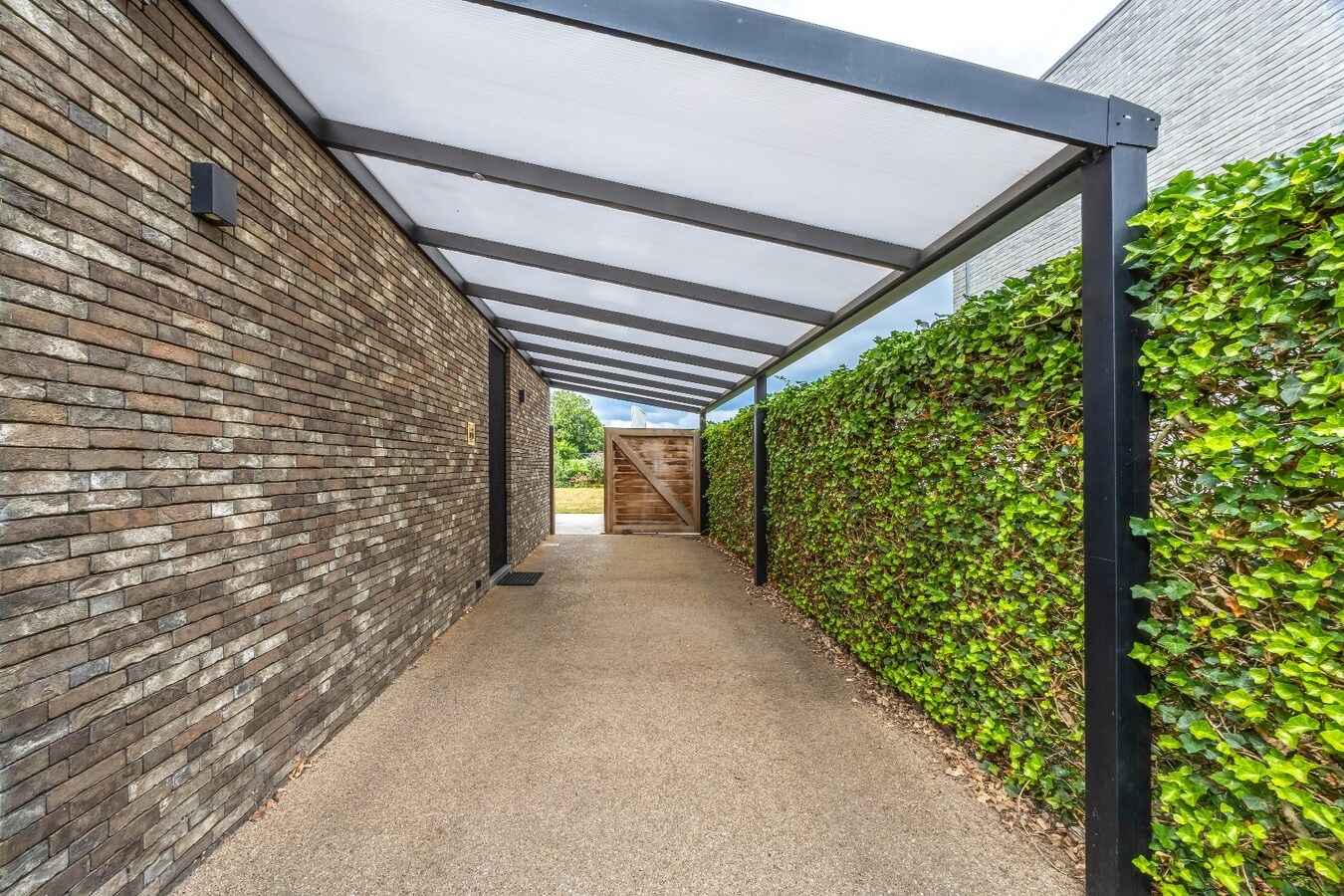 Prachtige, energiezuinige woning met 3 slaapkamers op rustige locatie te Zoersel 