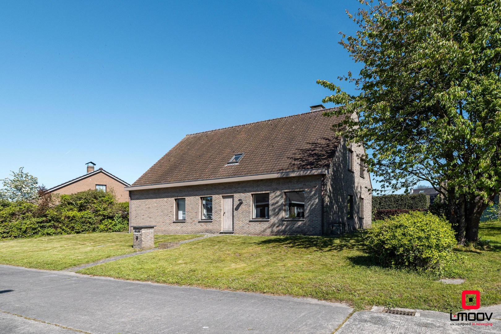 Karaktervolle villa met 4 slaapkamers in een groene en residentiële omgeving te Drongen 