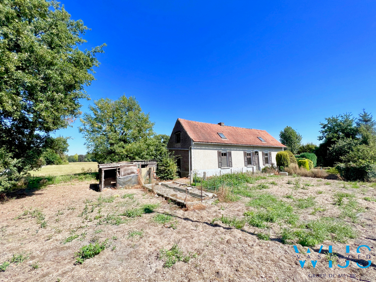 Fantastisch gelegen woonhuis op 1430m² te Lievegem ! 