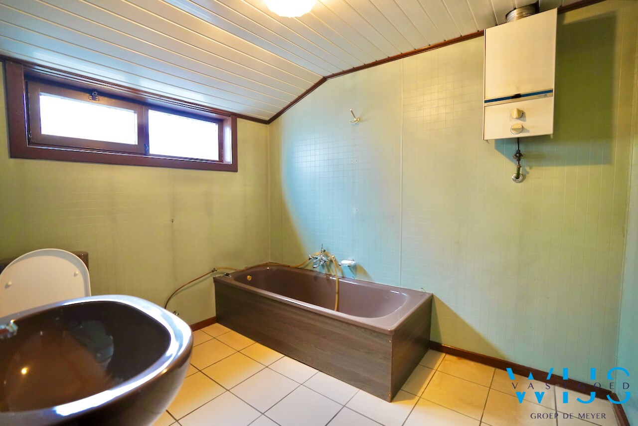 Te renoveren woning in centrum Ertvelde 