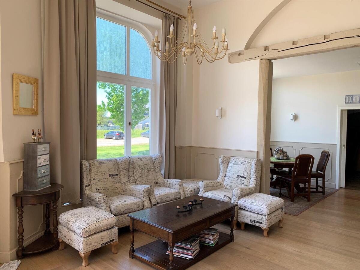 Hotel met 18 slaapkamers op een toplocatie 